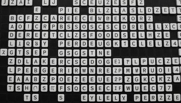 Jouez aux mots fléchés gratuits : une grille chaque semaine !